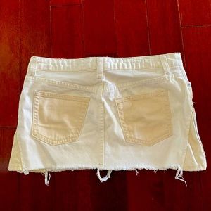 WE THE FREE•FREE PEOPLE denim mini skirt, white with crème color cutouts